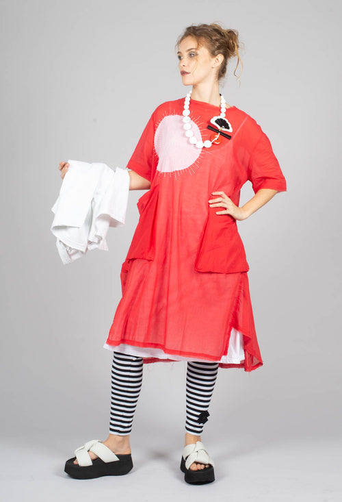Short Sleeved Applique Dress in Red