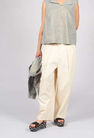 Beat Trousers in Beige