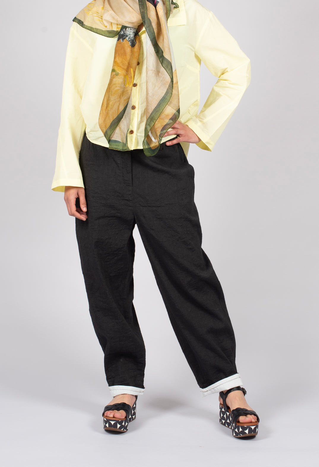 Gia Trousers in Brown
