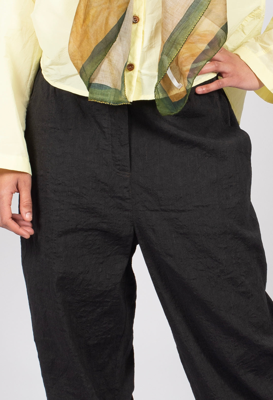 Gia Trousers in Brown