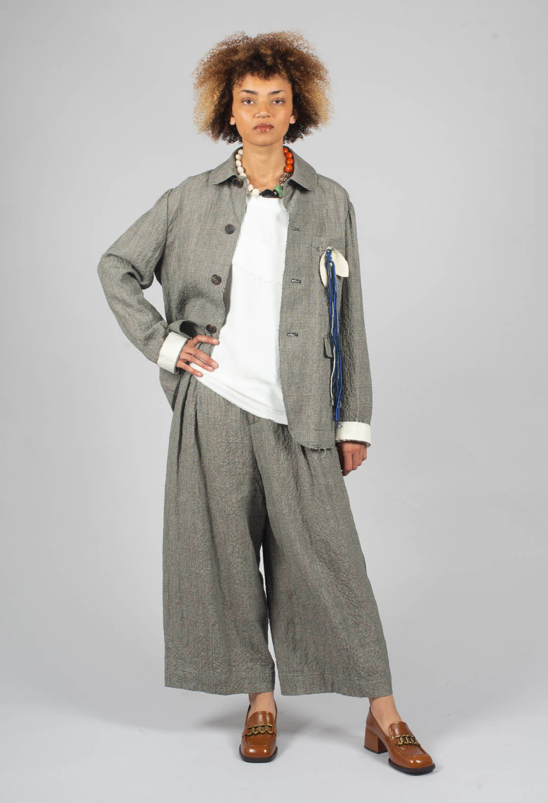 Cropped Trousers in Black and White