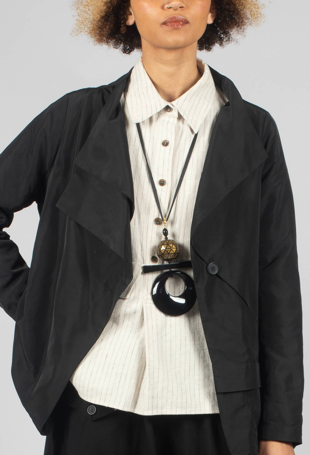 Open Collar Jacket with Hemline Feature in Black