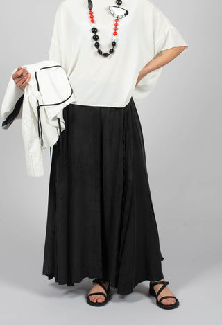 Pleated Full Skirt in Original Black