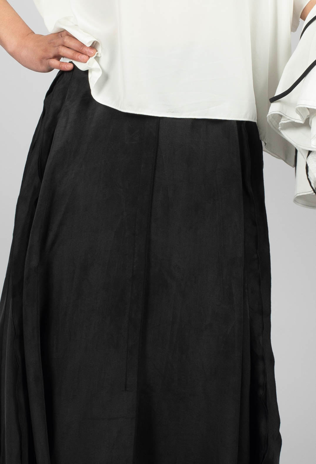 Pleated Full Skirt in Original Black