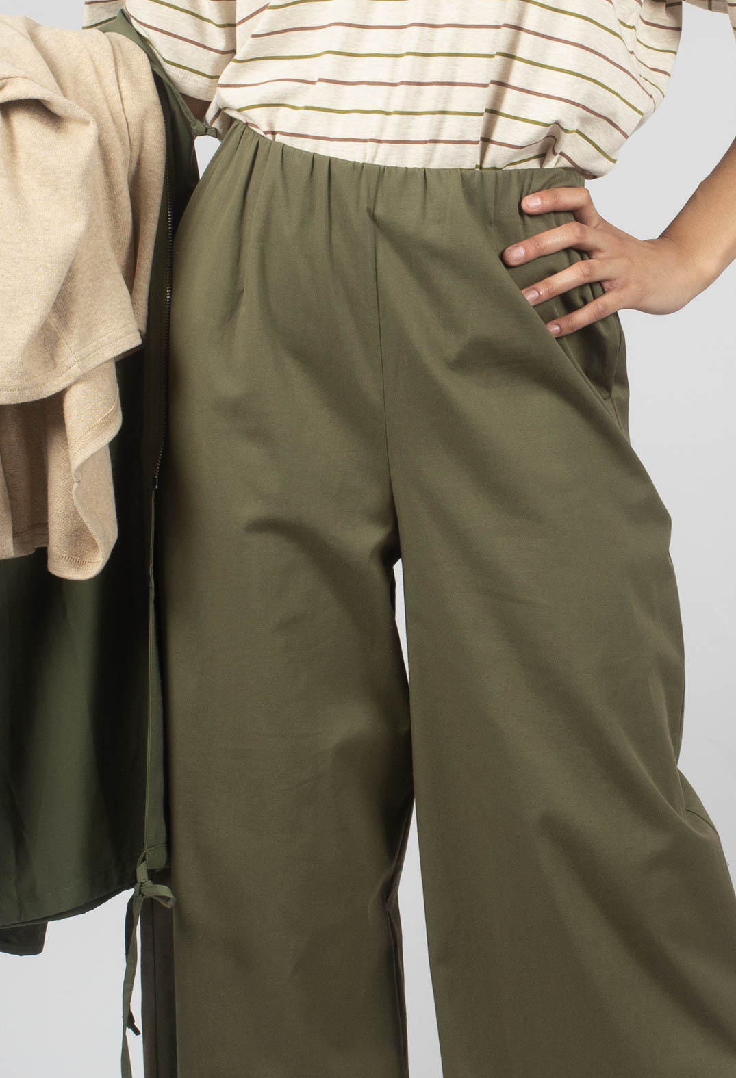 Wide Leg Trousers in Ficus