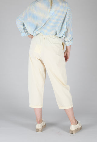 Cropped Trousers in Natural