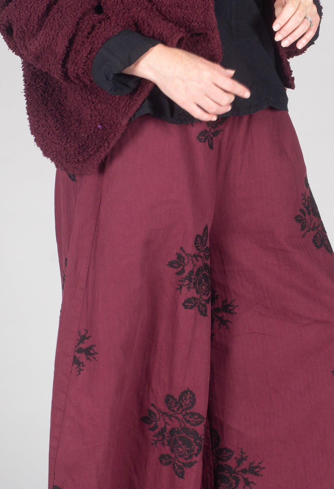 Stupsnah Trousers in Hildegard