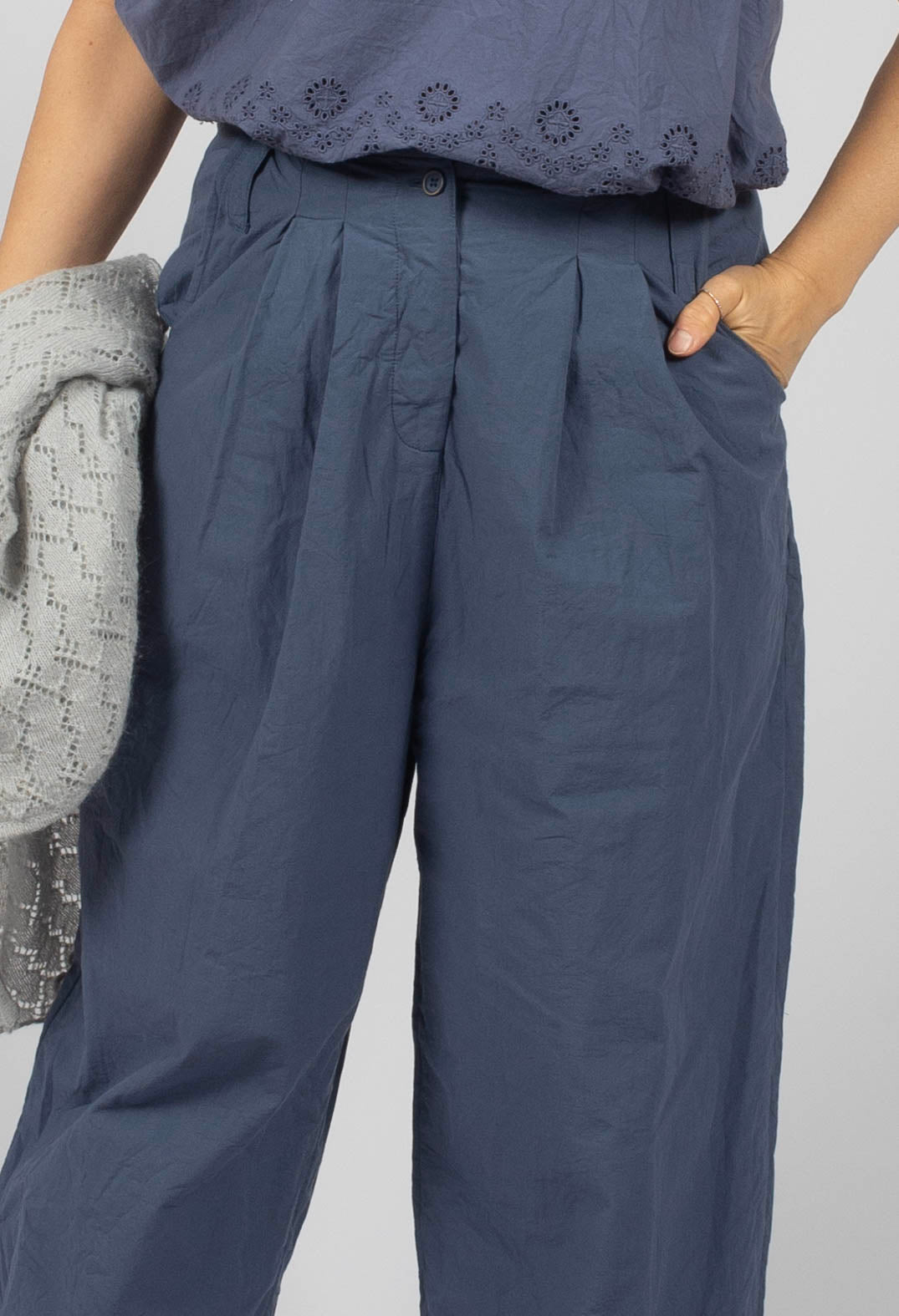 Botvi Trousers in Blue