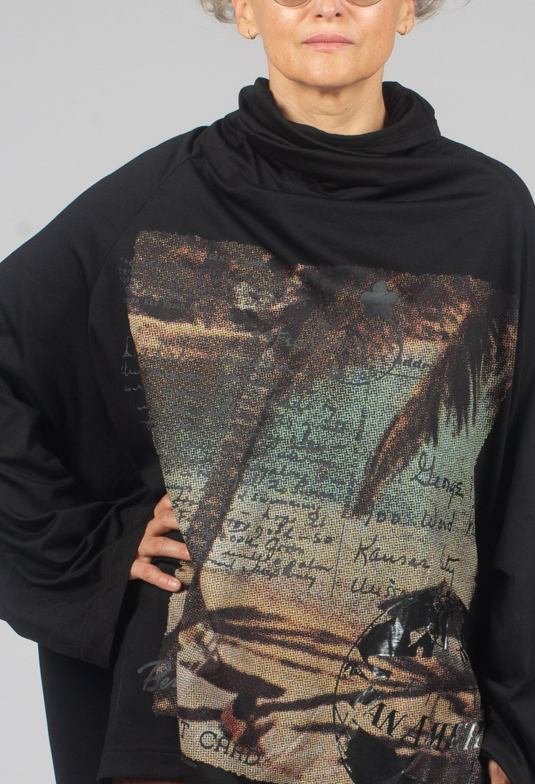 Longline Jersey Top in Waikiki Black Print - 2300905