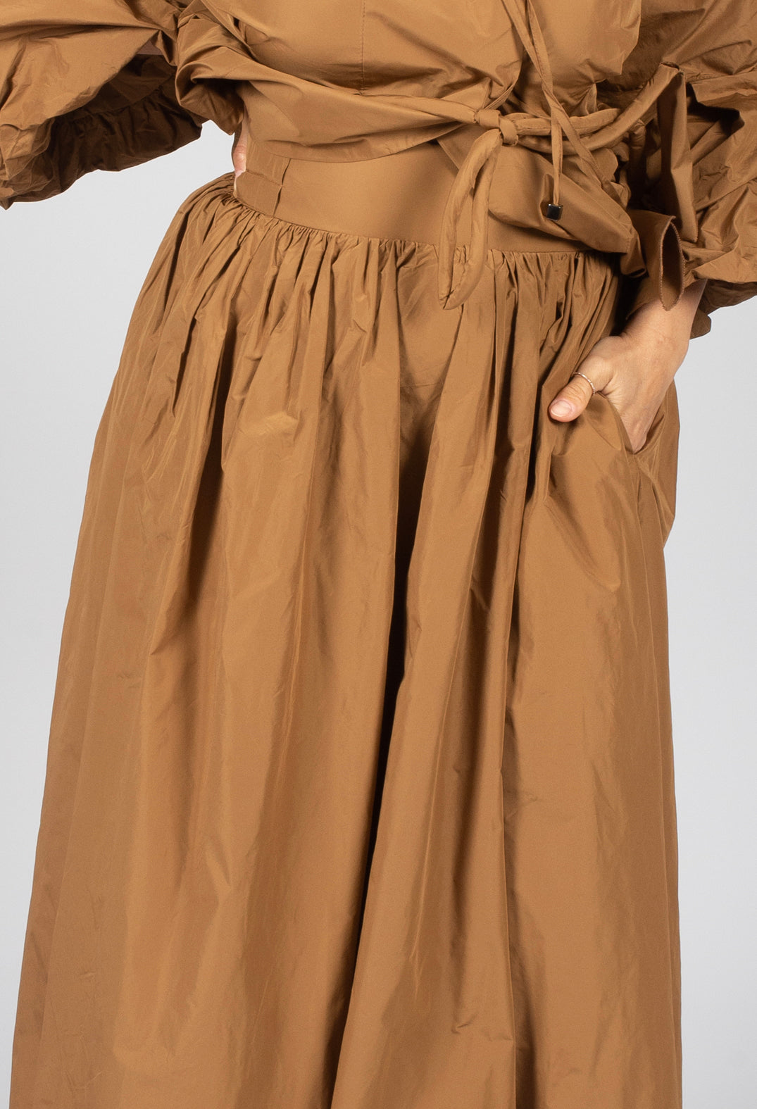 Tie Hem Skirt in Brown