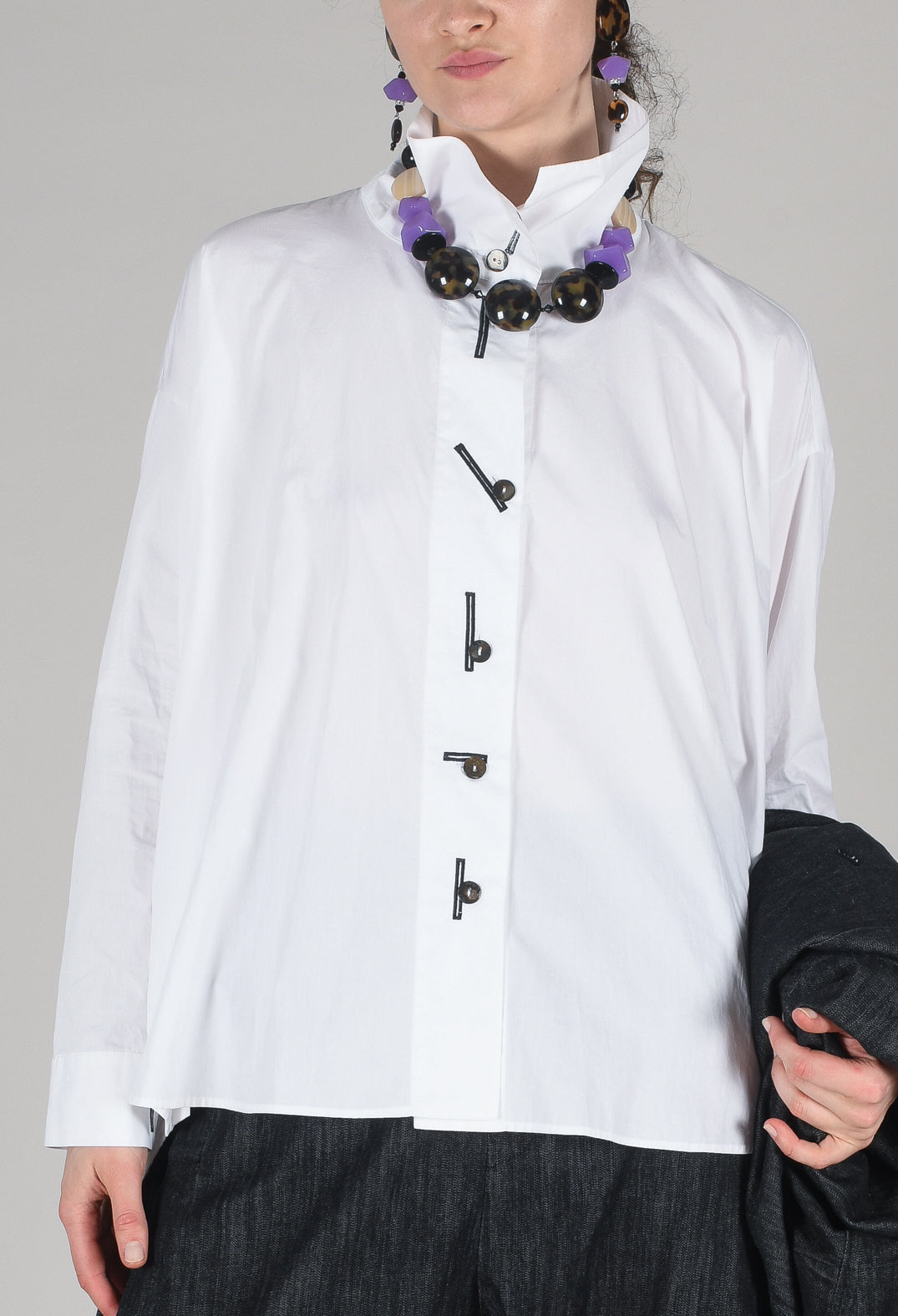 Stich Detail Shirt in White