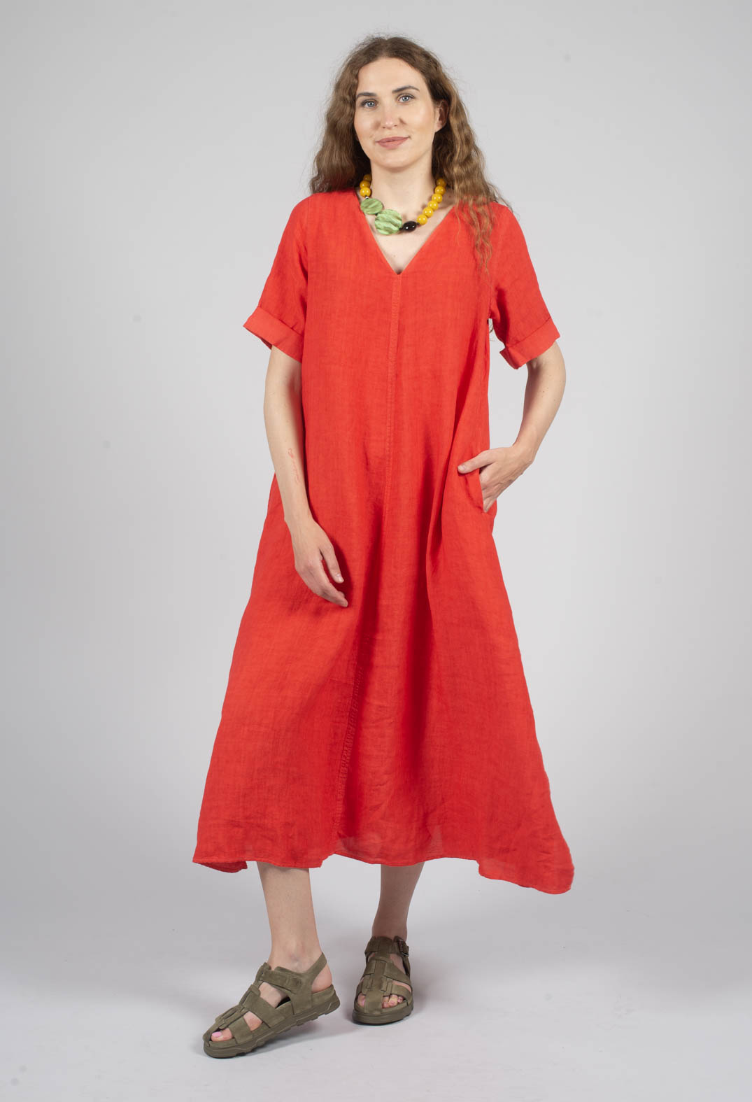 Zaris Dress in Bright Red