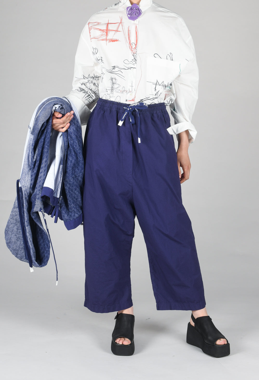 Cropped Wide Leg Trousers in Azur