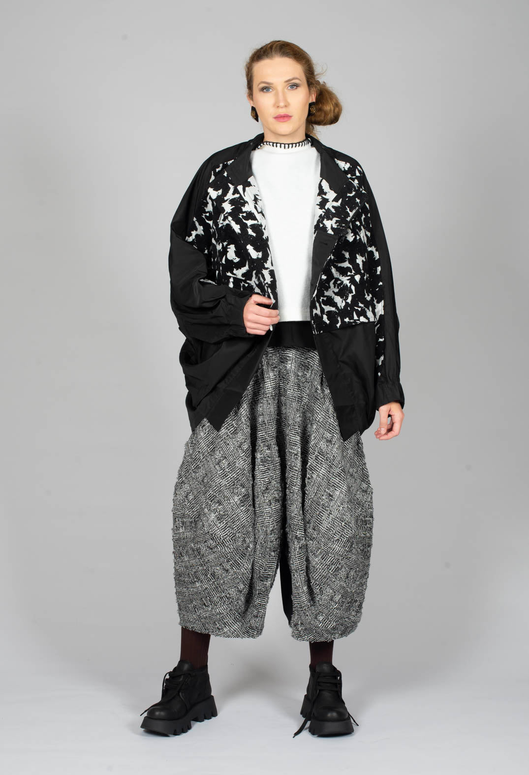 Patterned Front Top in Black