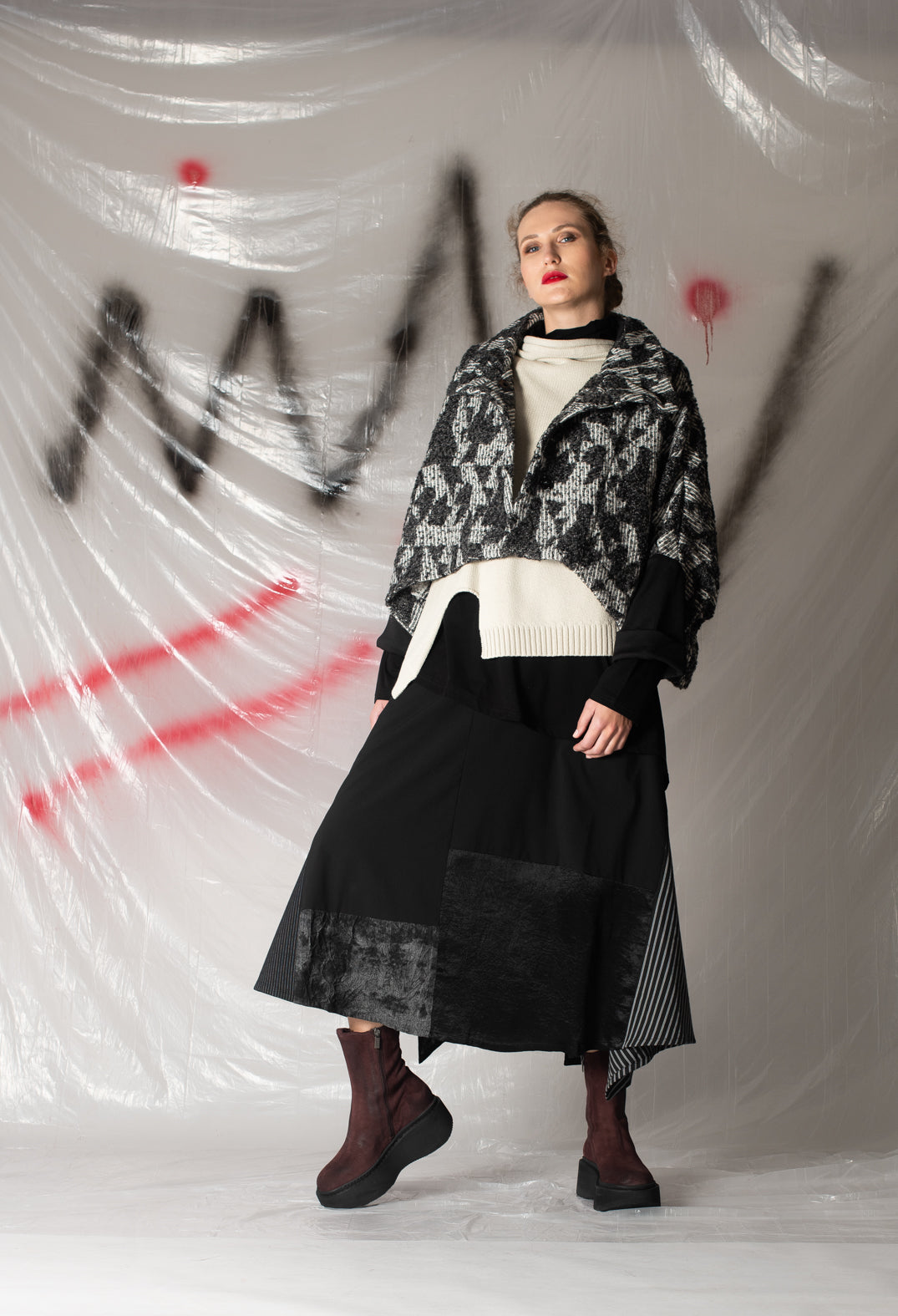 Longline Structred Top in Black