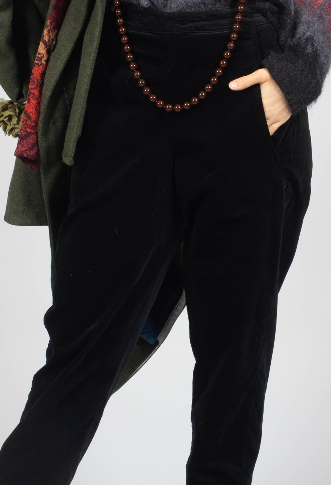 Terra L Trousers in Nero