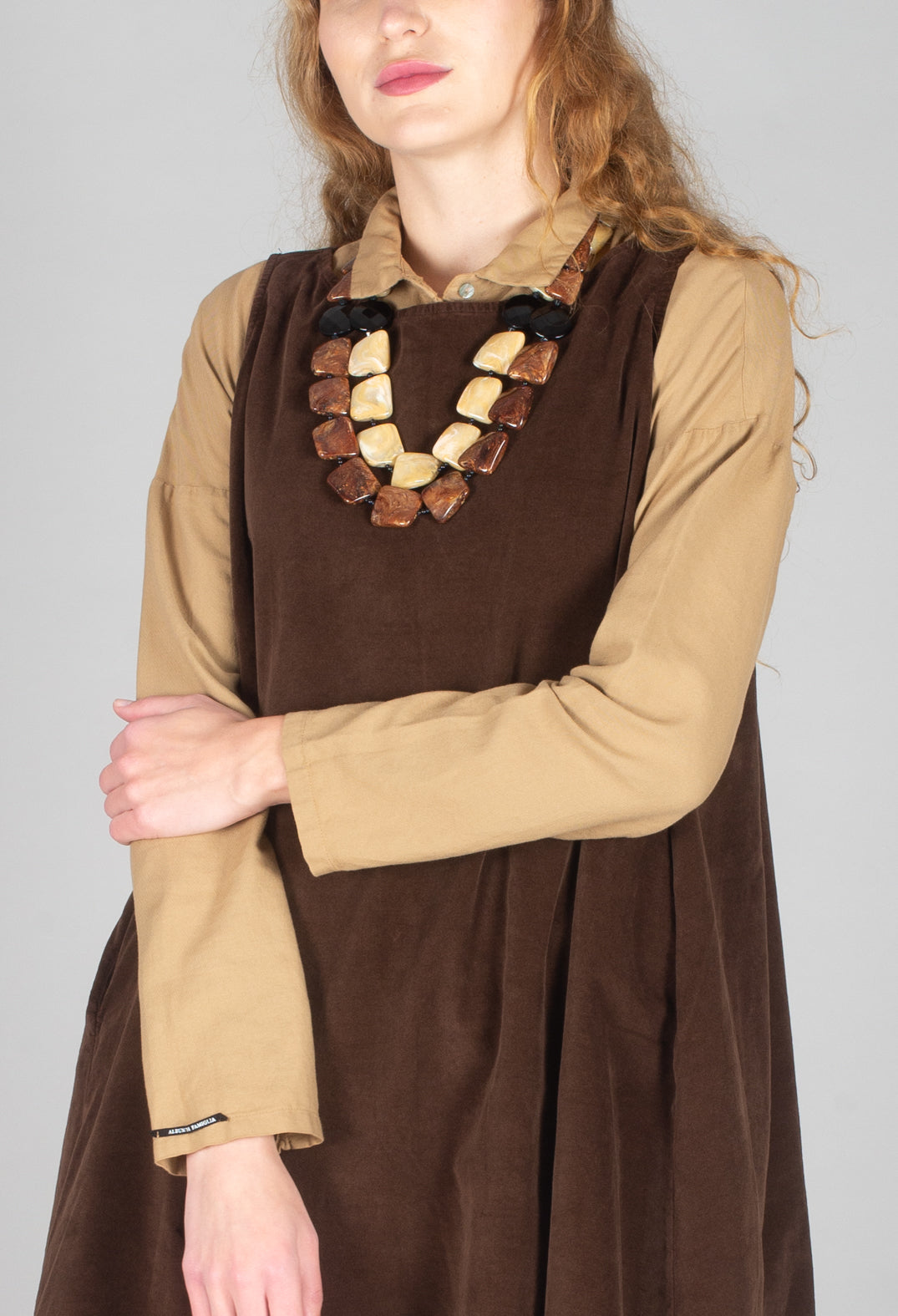 Sleeveless Tunic V in Coffee