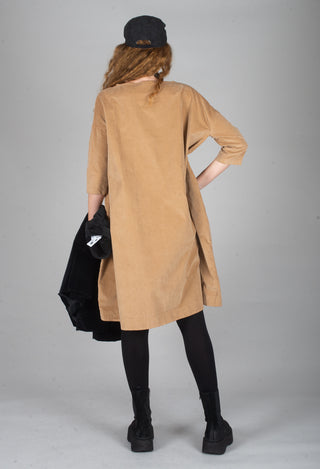 Boat Neck Dress V in Sugar