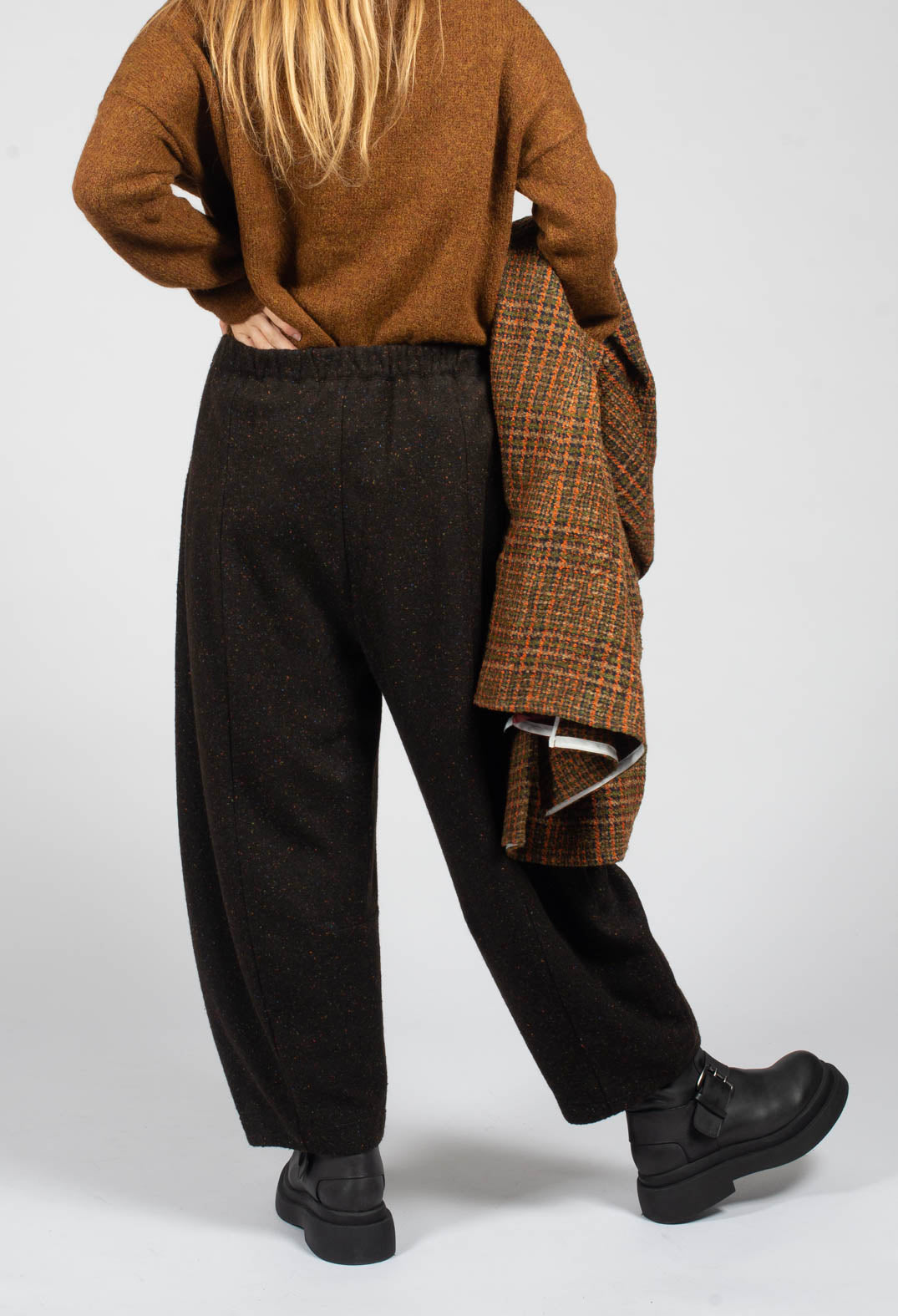 Natsuka Bottonato Trousers in Brown