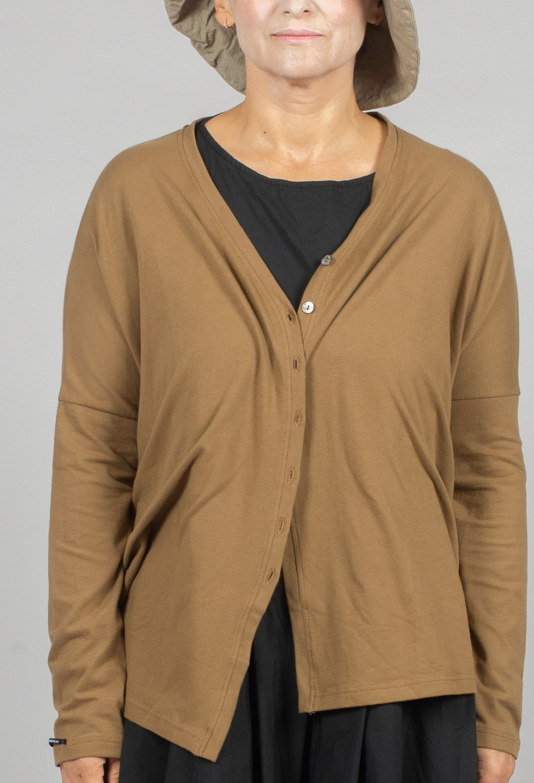 Cardigan JS in Gold