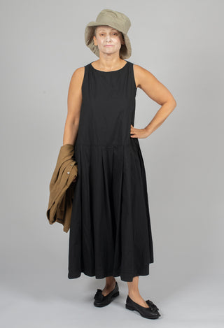 Pleated Sleeveless Dress TC in Black
