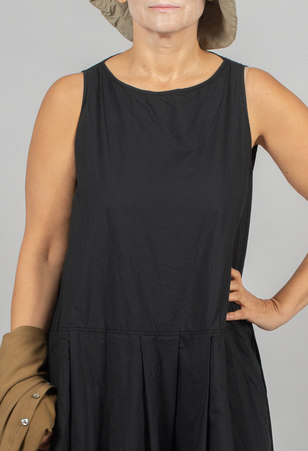 Pleated Sleeveless Dress TC in Black