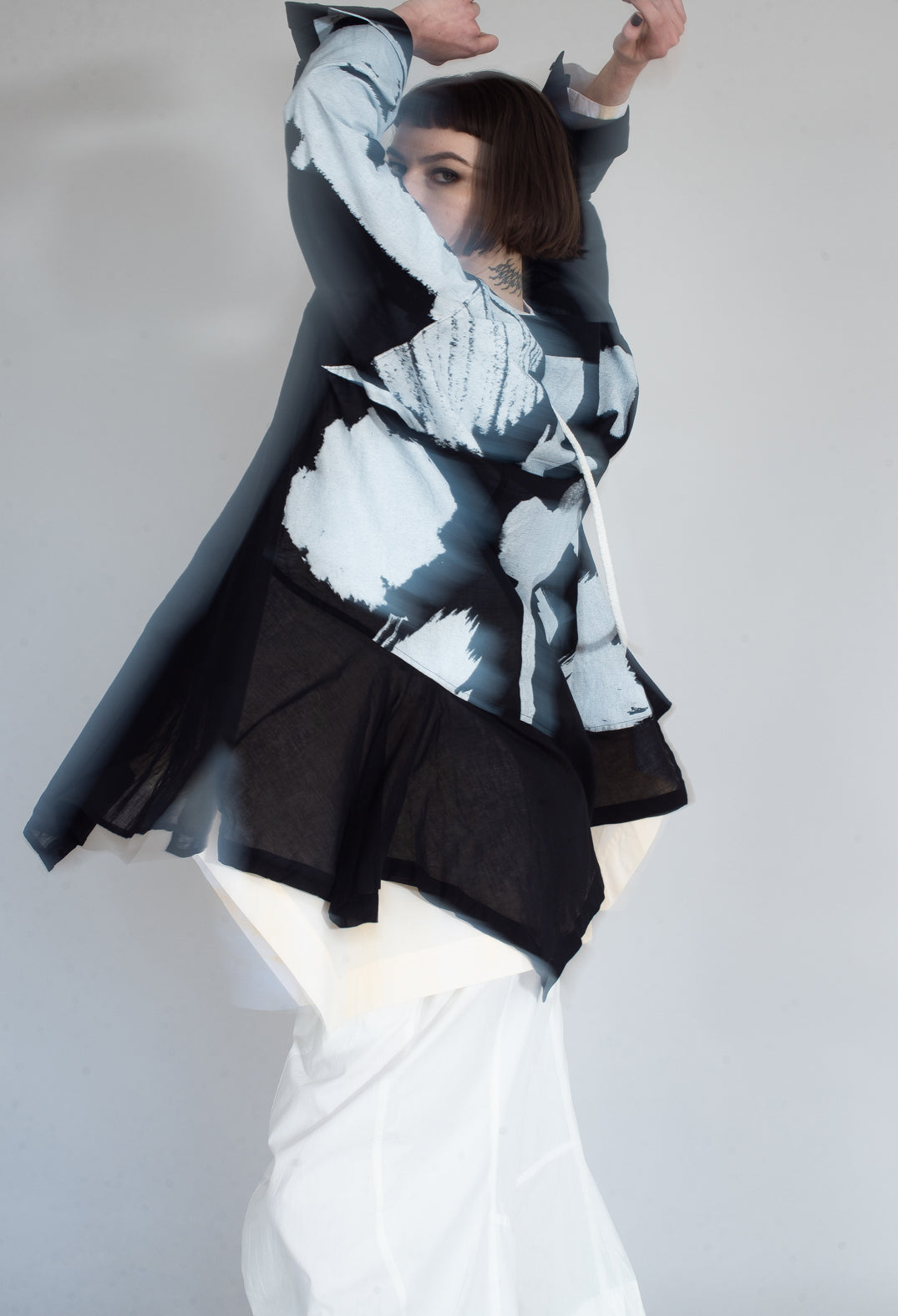 Lightweight A-Line Shirt in Black