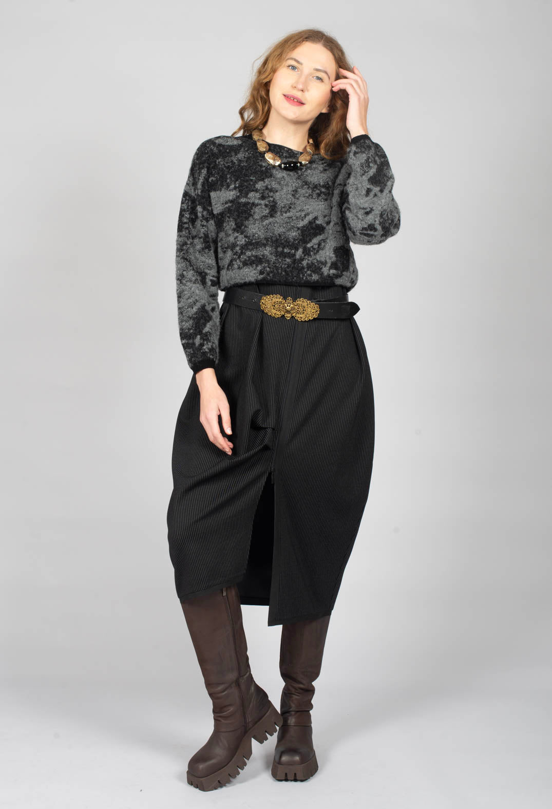 Marbled Crop Sweater in Black