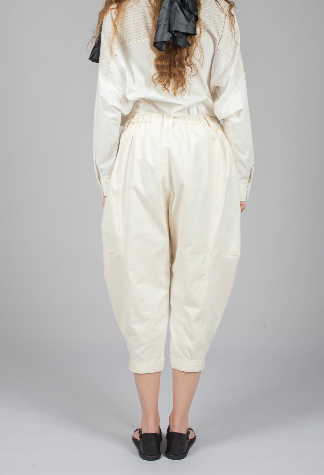 Turn Up Trouser in Cream