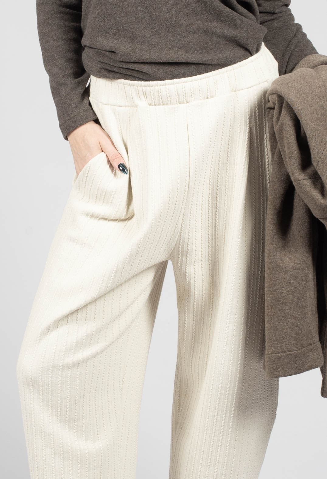 Bianco C Trousers in Luna