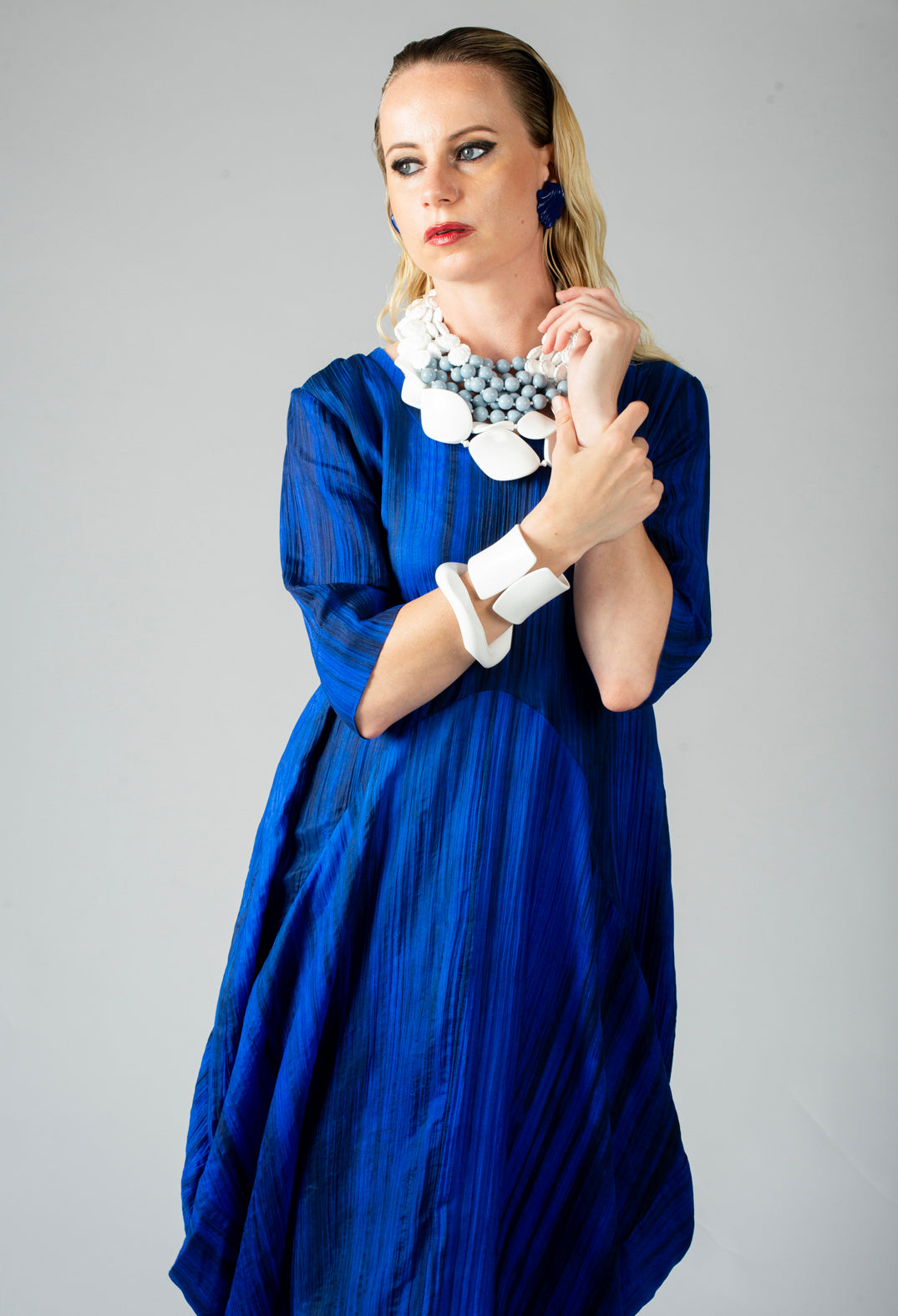 Miriam Dress Round Neck in Blue and Cobalt