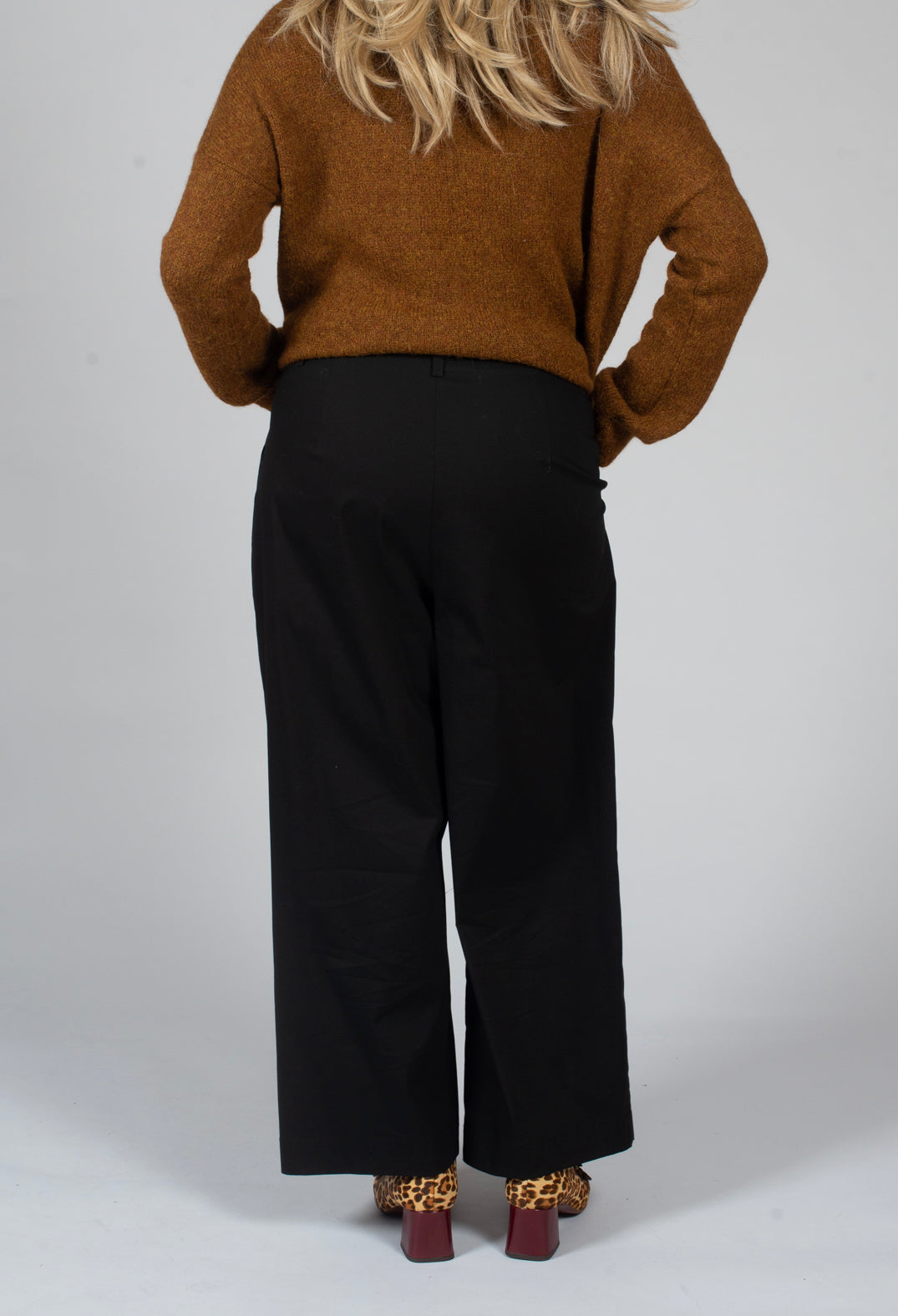 Beat Trousers in Black