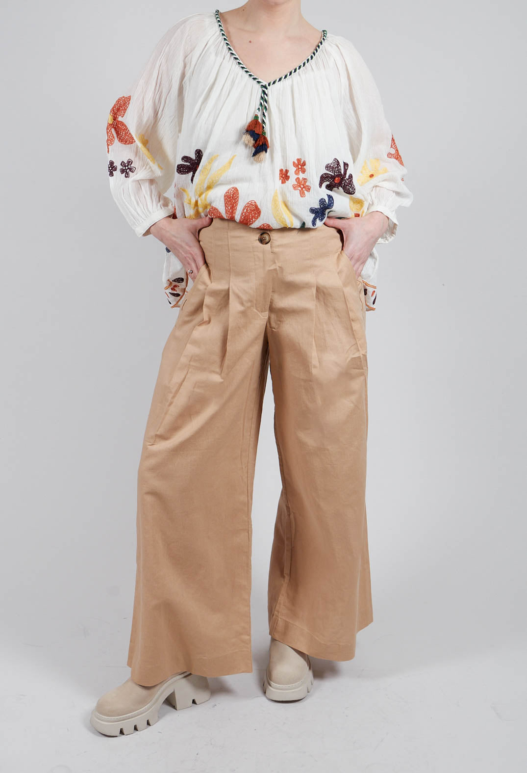 Daisy Trousers in Beige