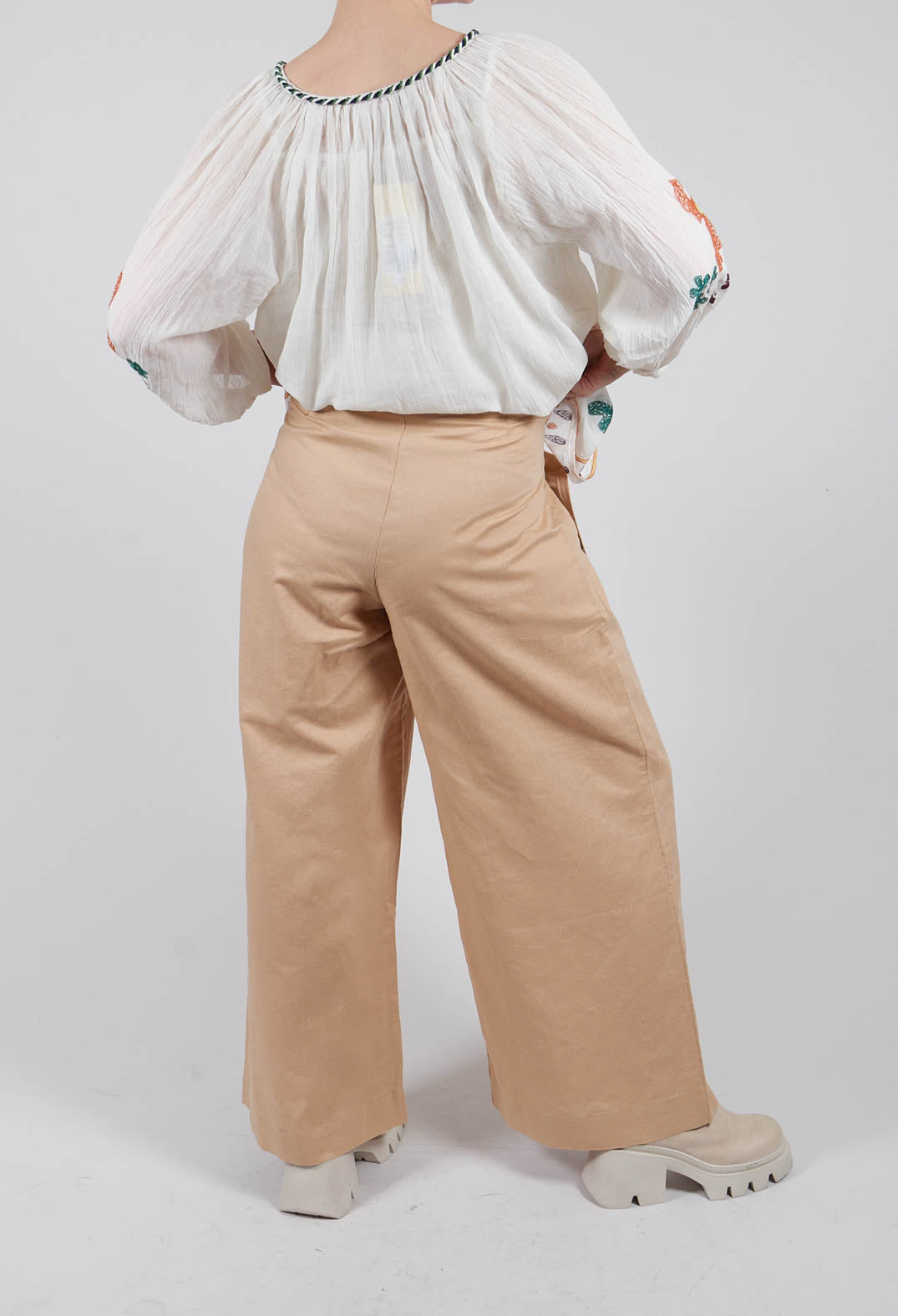 Daisy Trousers in Beige