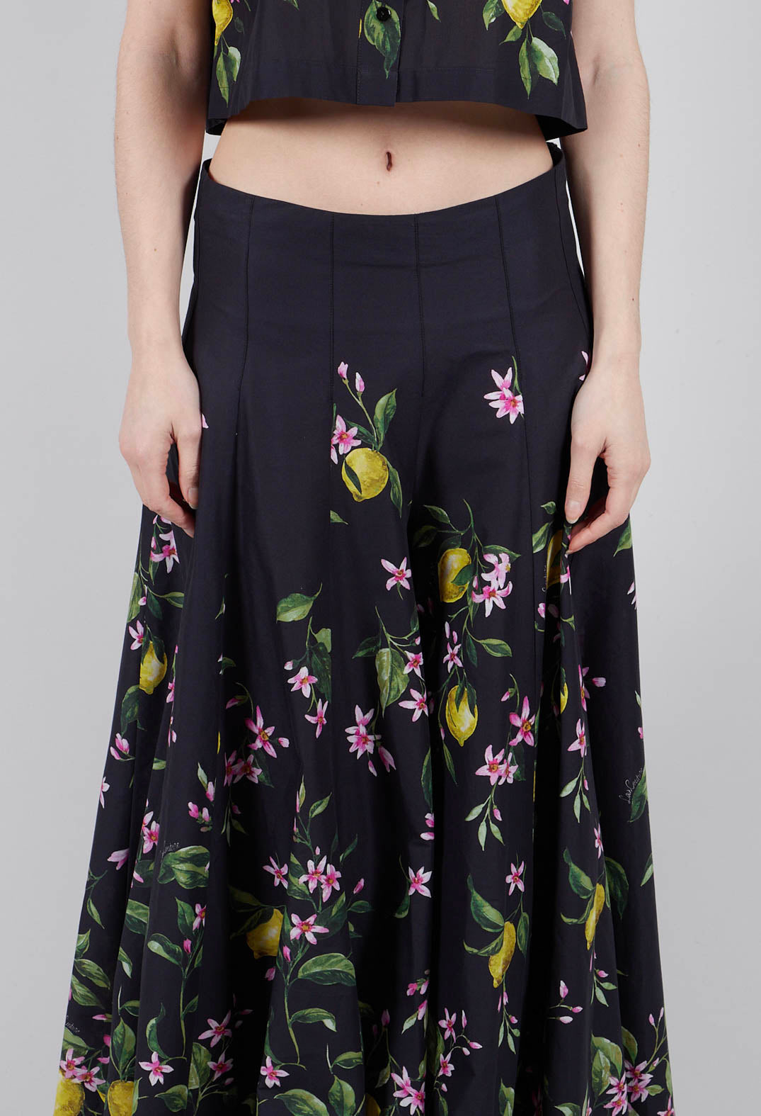 Debby Trousers in Nero Limoni