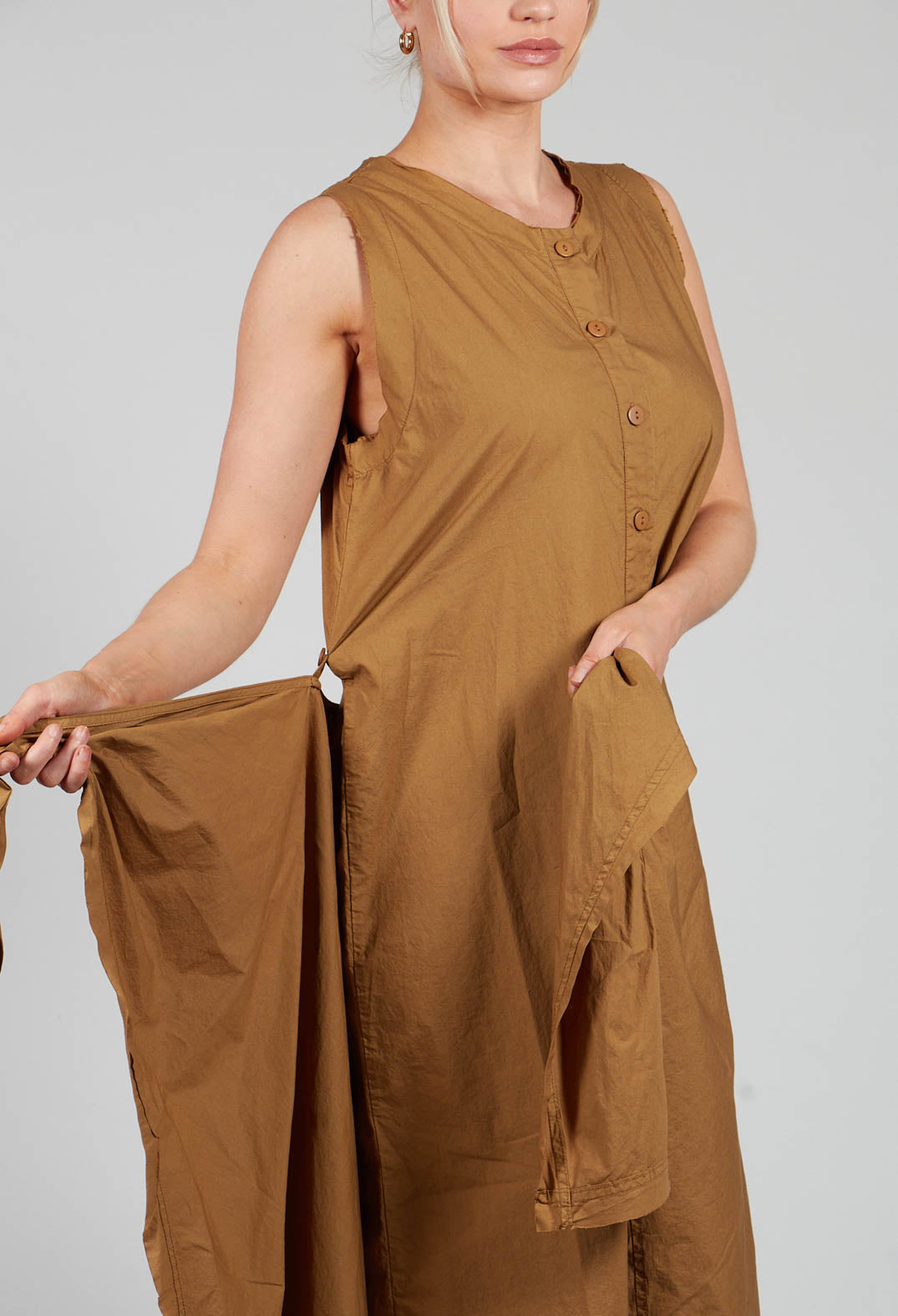 Definido Dress in Dried Tobacco