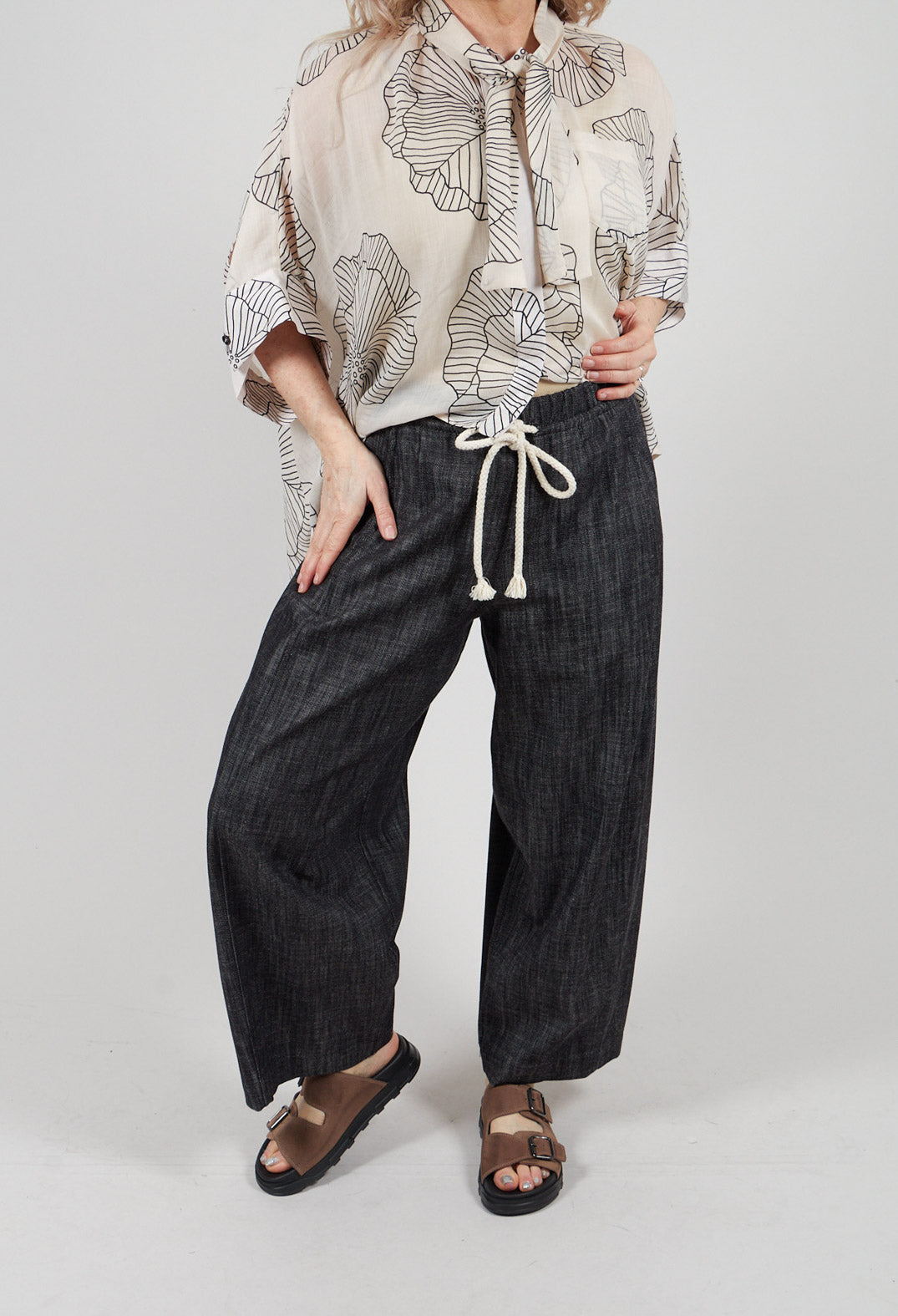 Denim Look Trouser in Nero Grafite