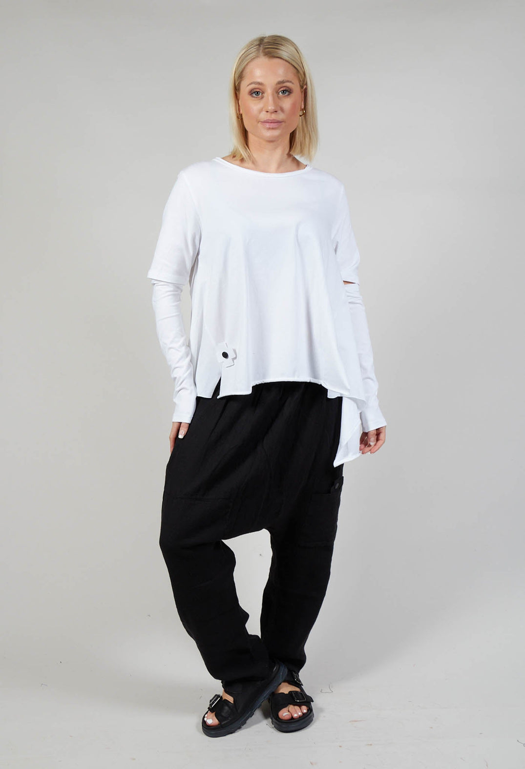 Detached Sleeve T-shirt in White