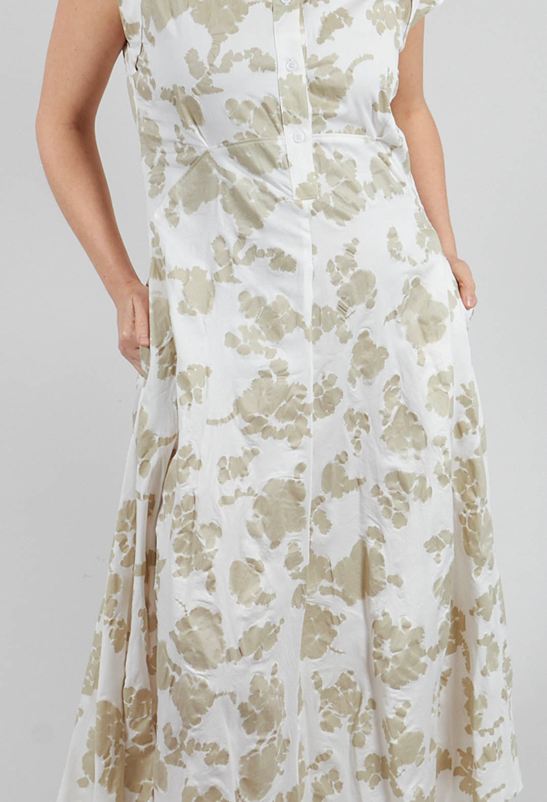 Diana Dress with Seersucker Print in Cafe Au Lait