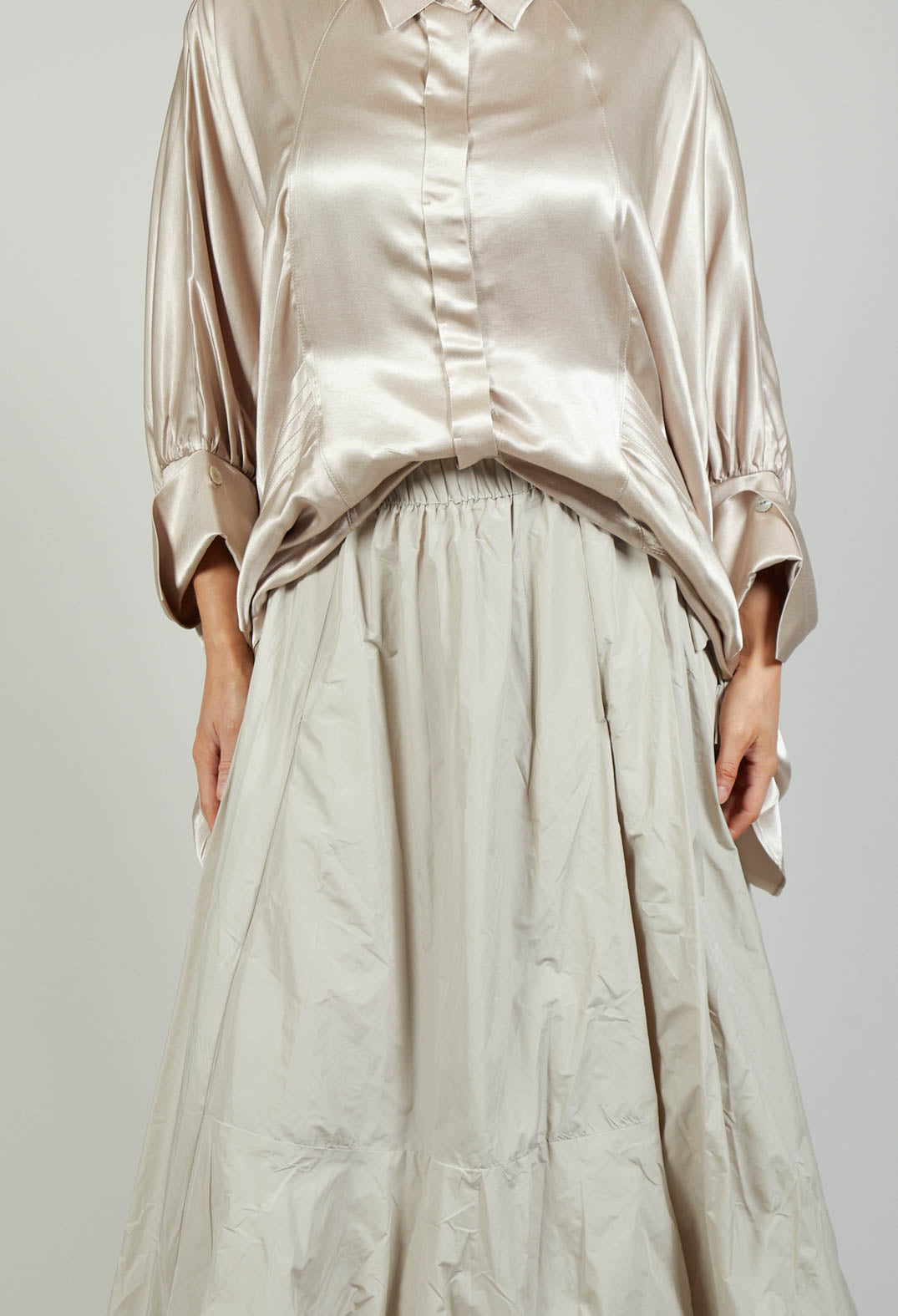 Dipped Hemline Skirt in Beige