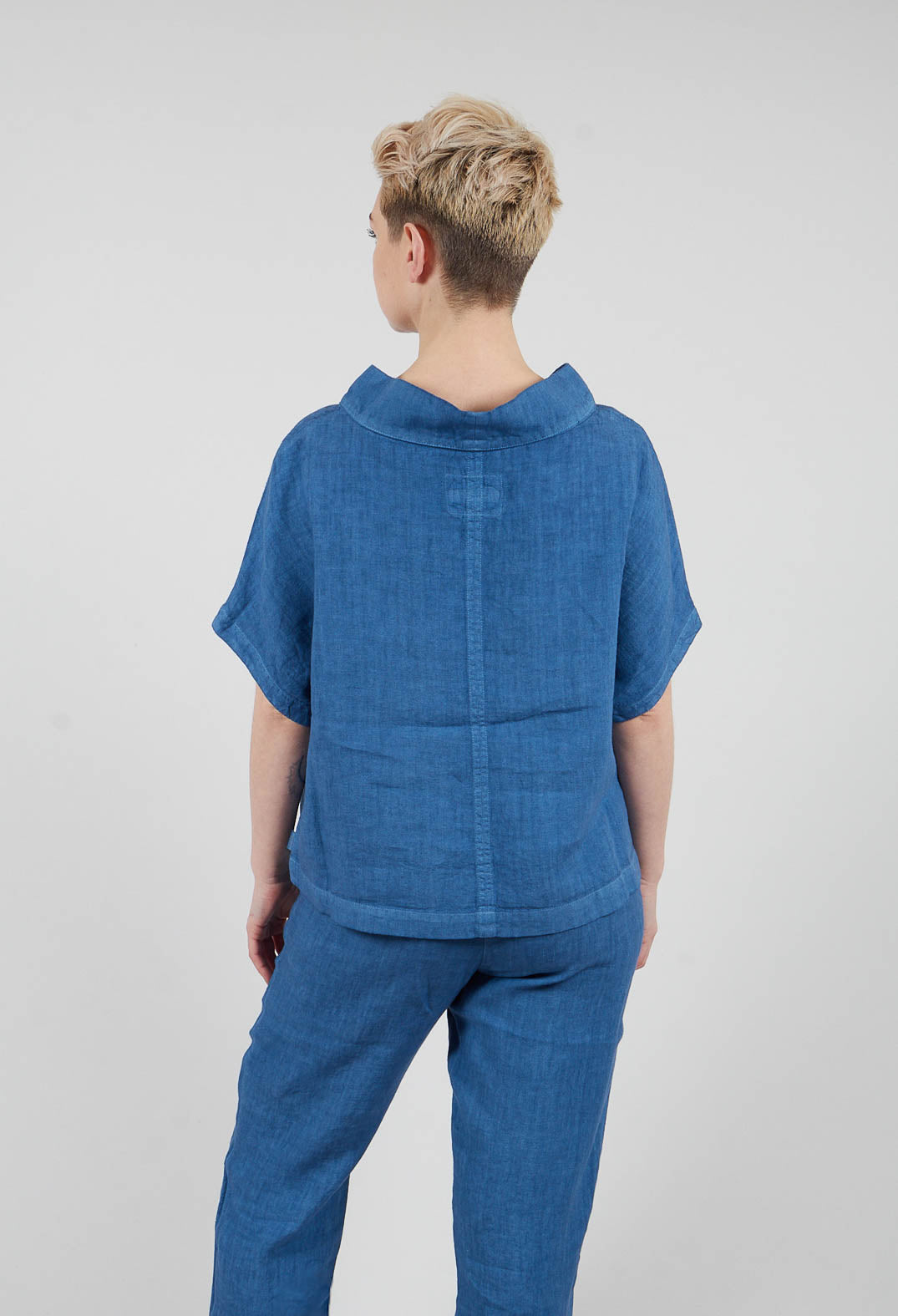 Diva Shirt in Eva Blue