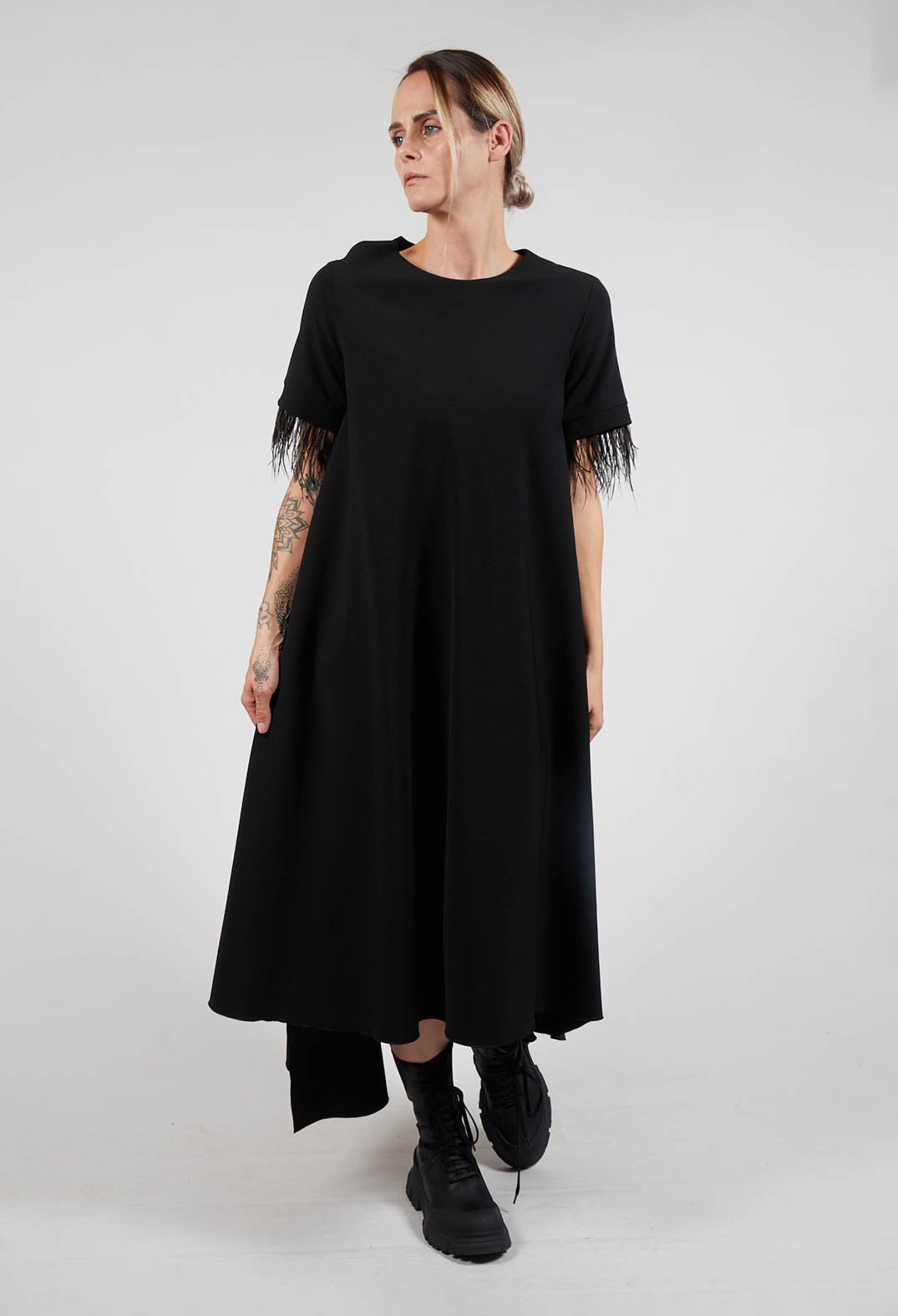 Nila Dress In Black with Detachable Sleeves