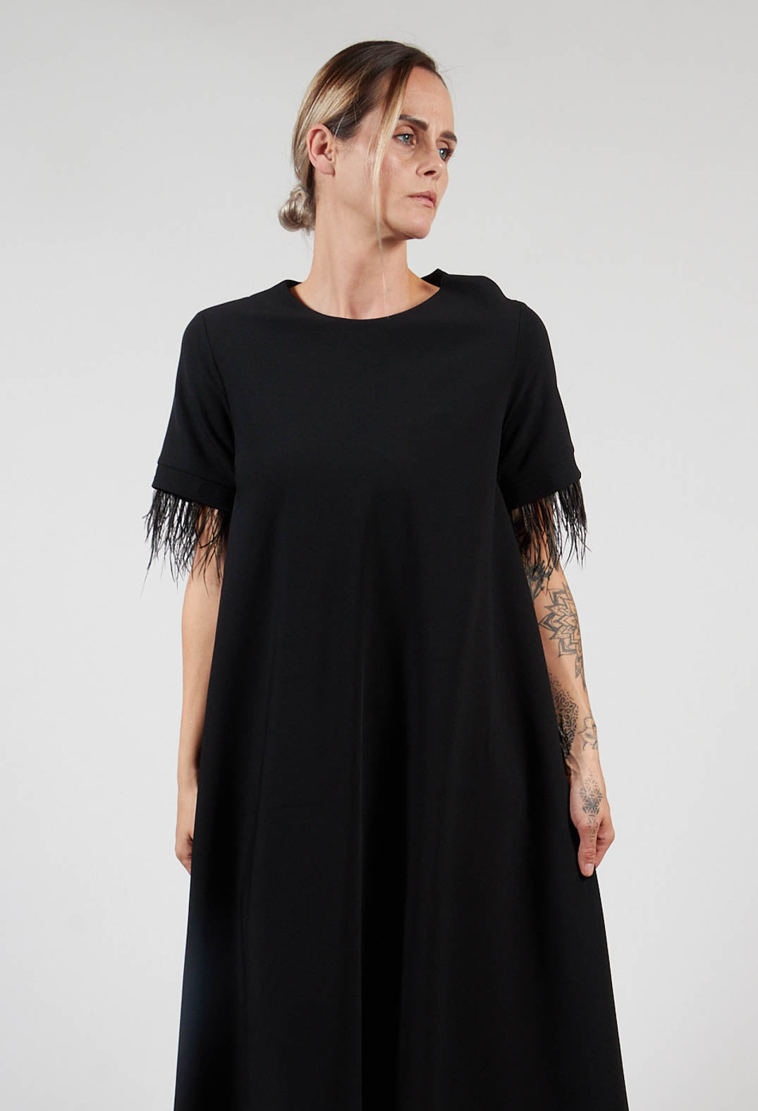 Nila Dress In Black with Detachable Sleeves