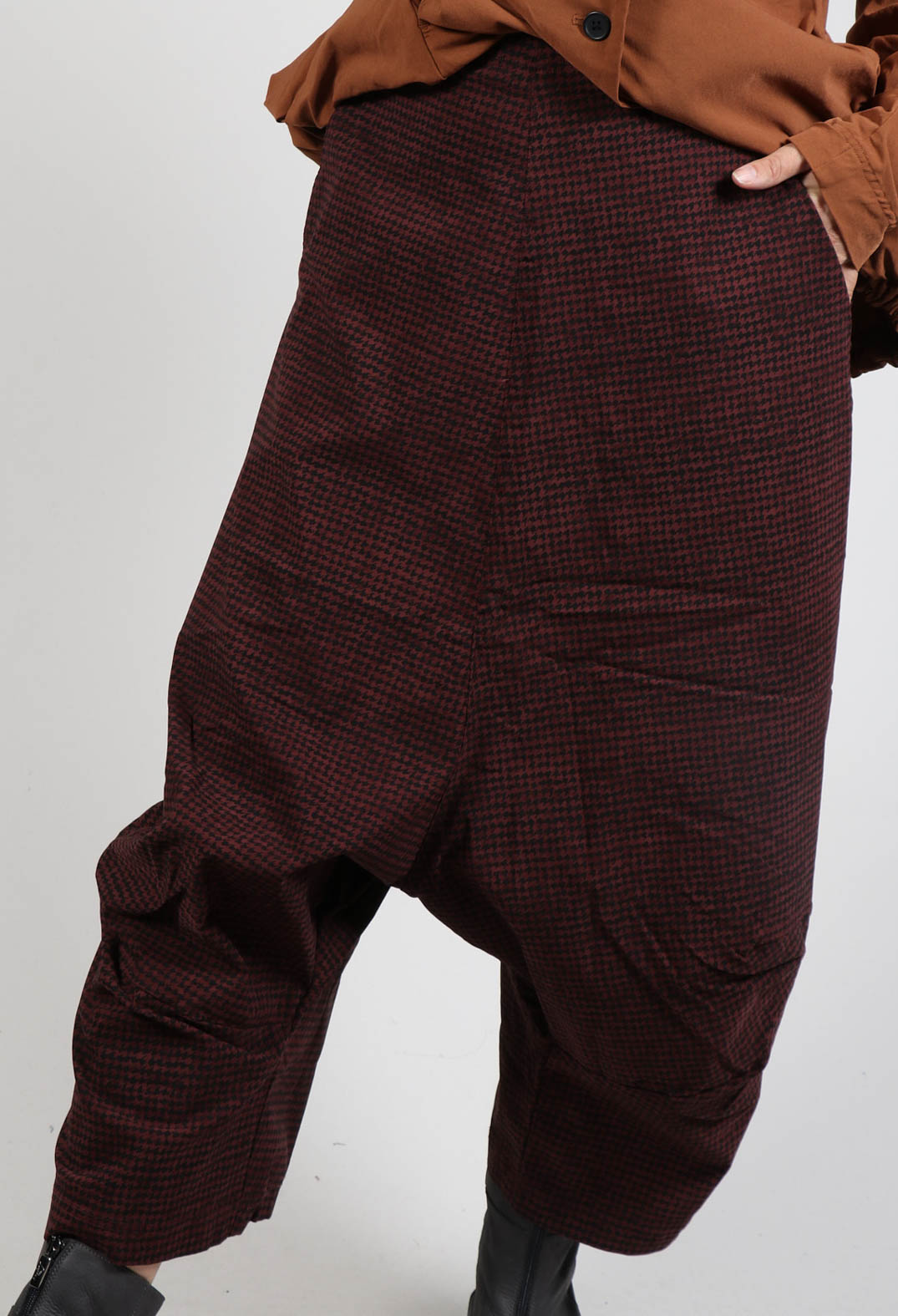 Drop Crotch Trousers in Wood Print