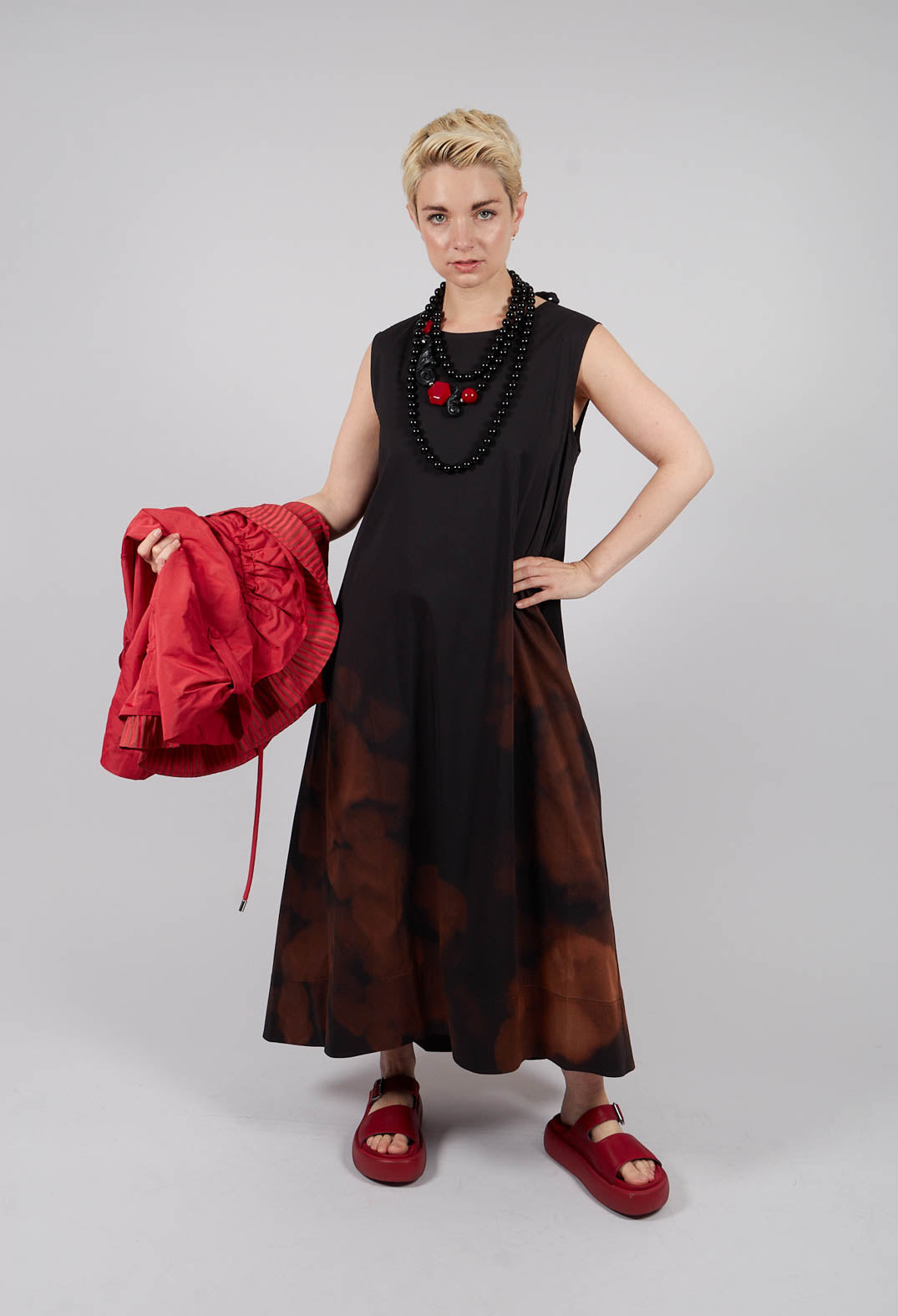 Patterened Sleeveless Dress in Black