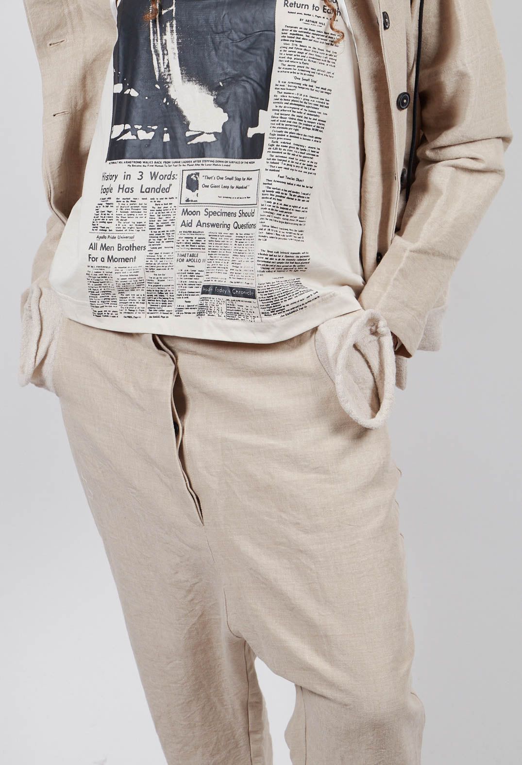 Textured Straight Leg Trousers in Eraser Mel
