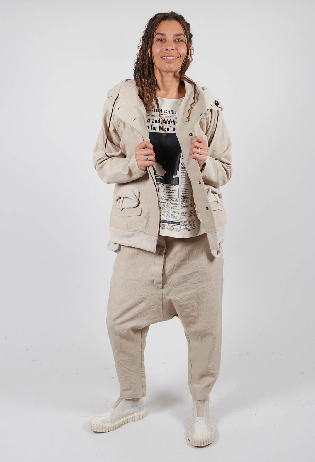 Textured Straight Leg Trousers in Eraser Mel