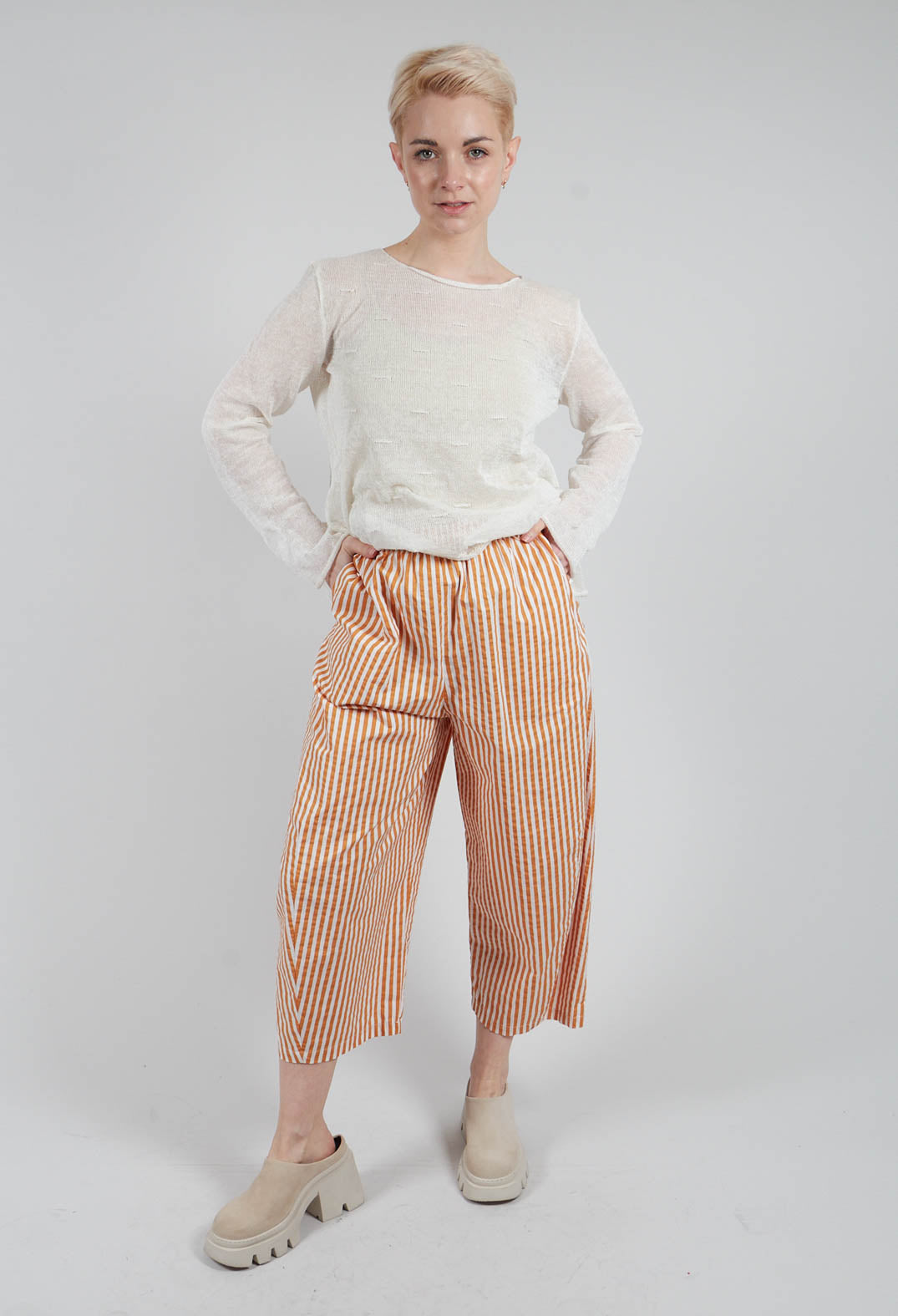 Easy Barrel Trousers in Riga Sabbia