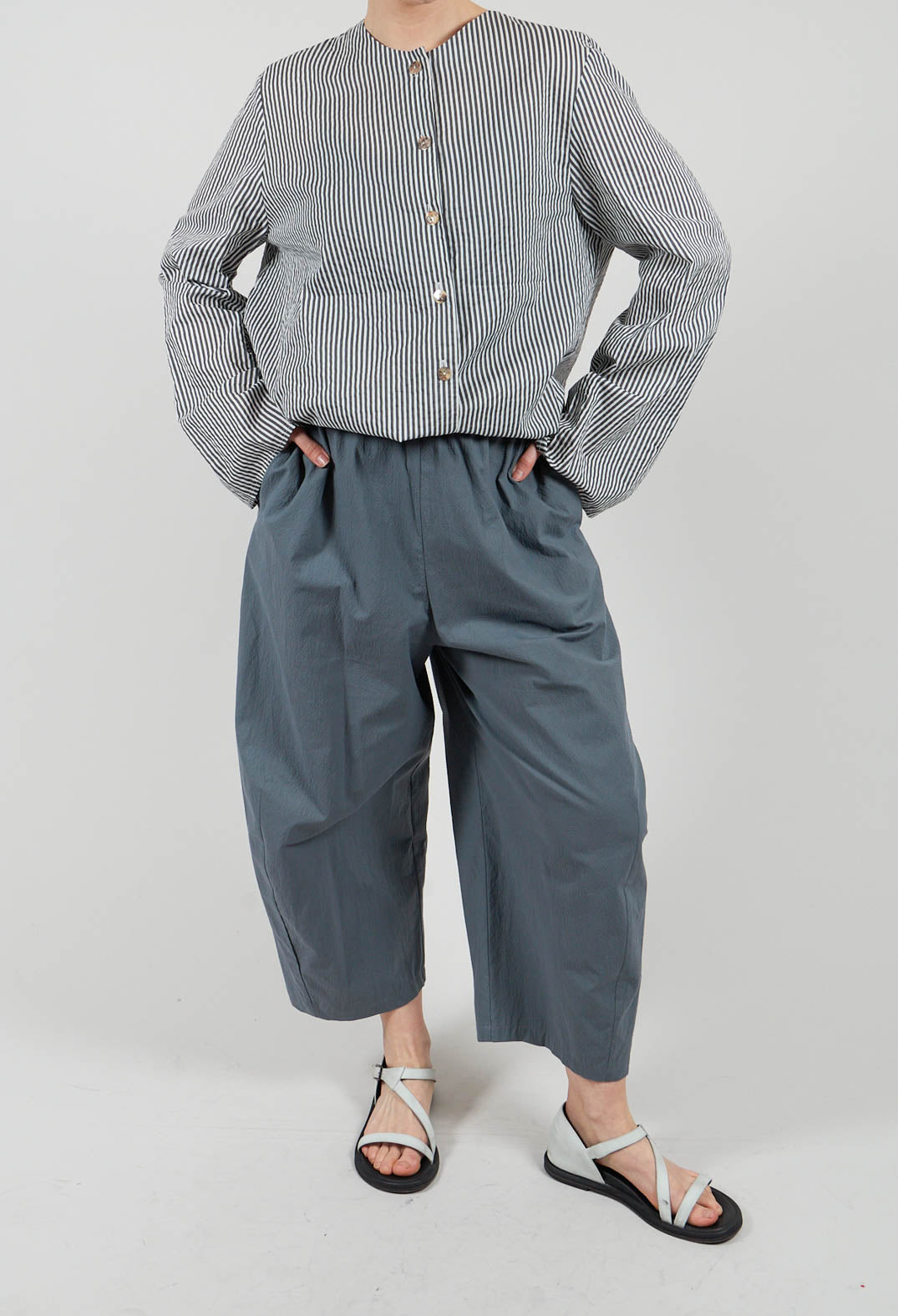 Easy Crinkle Trousers in Shadow