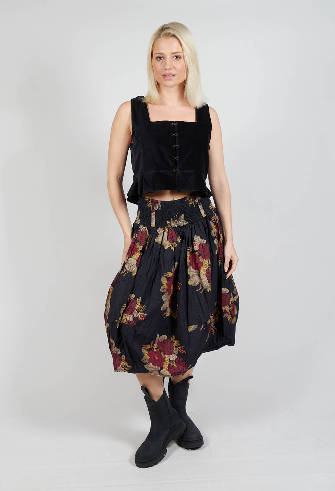 Eljana Top in Black
